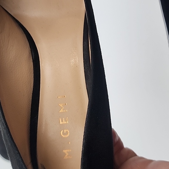 M. GEMI Black Suede Stiletto Heeled Pump with Pointed-toe, size 40½ - Picture 6 of 8